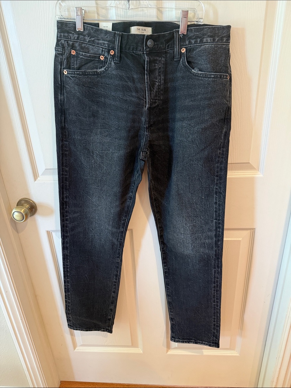 American Eagle Outfitters The Slim Black Denim Jeans Sz 32/32.  NWT. Box46